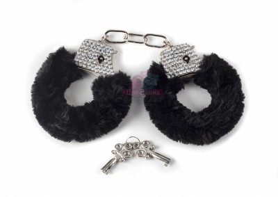 Наручники с мехом и кристаллами "BONDAGE", черные Наручники с мехом и кристаллами "BONDAGE", черные